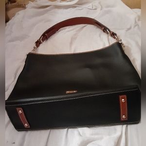 Dooney & Bourke black and tan leather purse handbag hobo shoulder